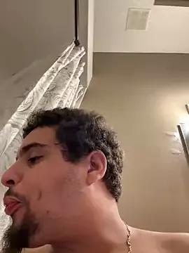bigitaliandic from StripChat