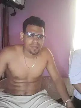Bigtiti01 on StripChat