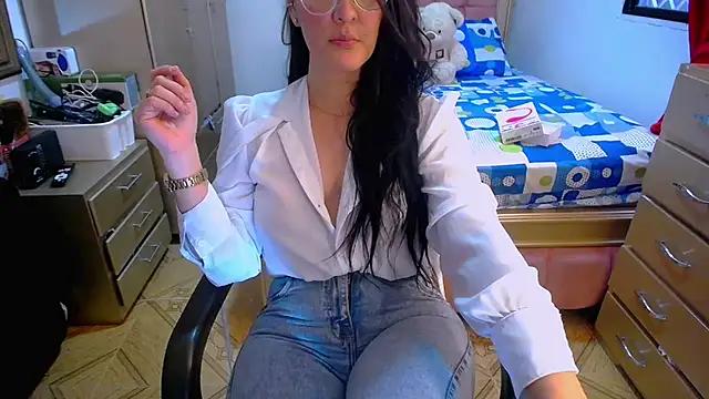 BitterMomXxx from StripChat
