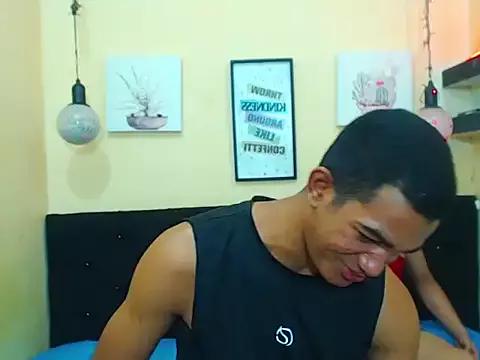 Black_hugecock from StripChat is Freechat