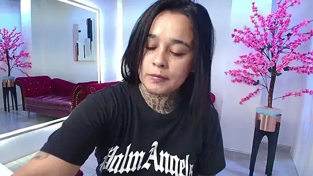 Black_roseee from StripChat is Freechat