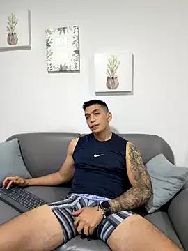 blackbullger_ from StripChat is Freechat
