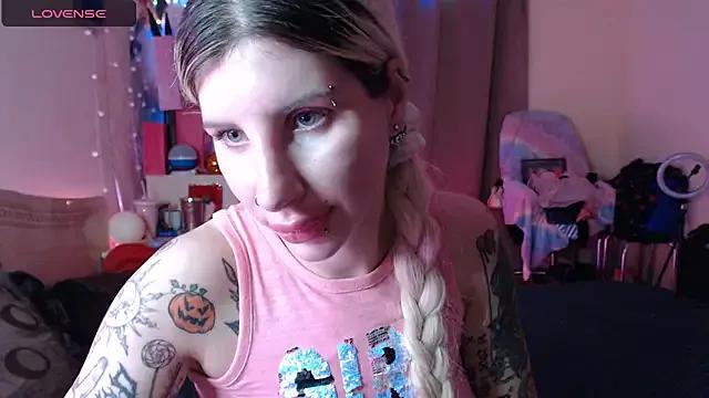 BLACKPeonyy from StripChat is Freechat