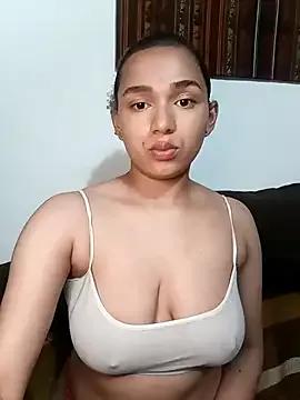 Blondiecurly from StripChat is Freechat