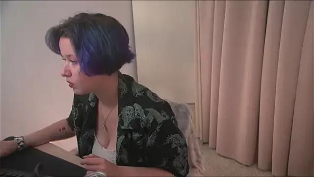 bluebeell from StripChat is Freechat