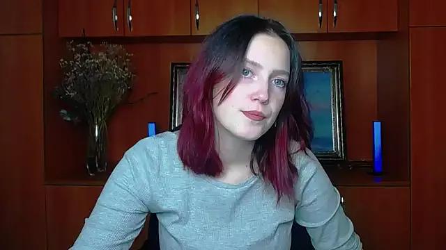 Discover our girls online shows and discover the company of countless livestreamers, with stunning shapes, sex toys and more.