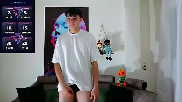 bluewolf247 from StripChat is Freechat