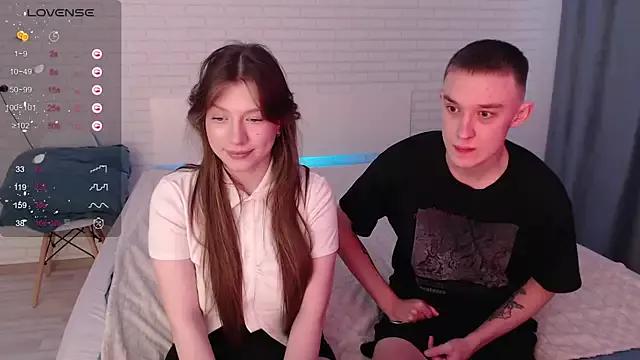 Blushing_couple from StripChat is Freechat
