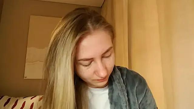 BluueSilk from StripChat