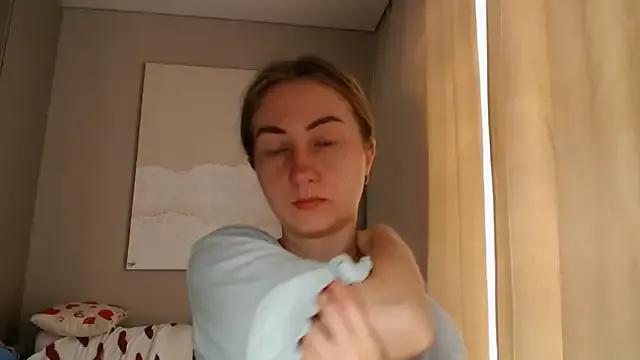 BluueSilk from StripChat is Freechat