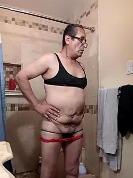bobby69cock from StripChat