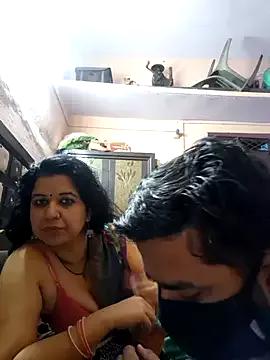 bobbyronak from StripChat