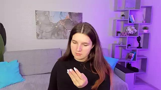 BonneyLove from StripChat is Freechat