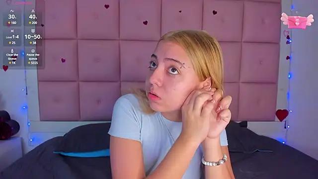 Bonni_Lohans from StripChat