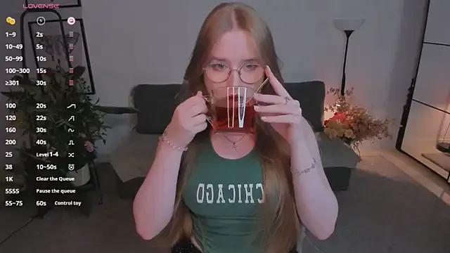 bonnie_wright from StripChat