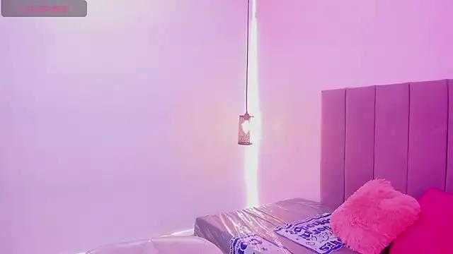 Bonniie_22 from StripChat