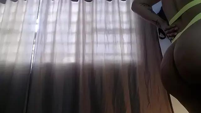 Booty_bombb69 from StripChat