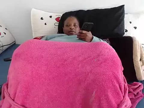 BootyDiva5 from StripChat