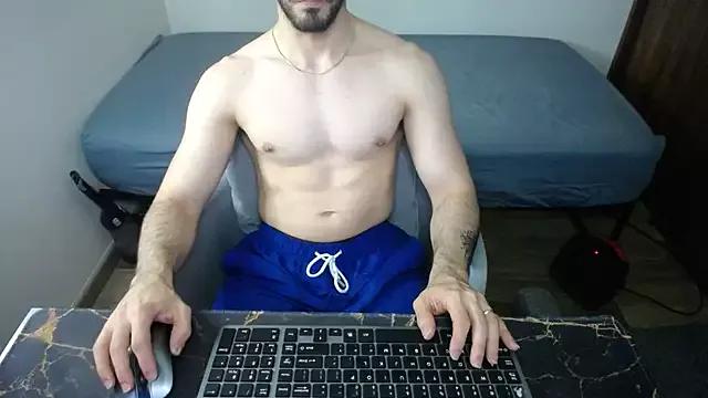 Discover our girls online shows and discover the company of countless livestreamers, with stunning shapes, sex toys and more.