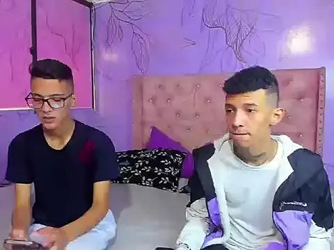 Boyshot_Zeus webcams show profile image 