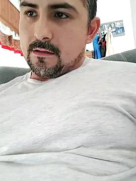 Bradd_32 webcams show profile image 