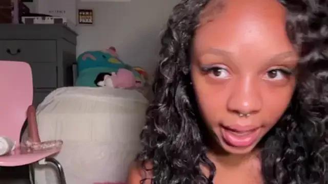 brattybambi from StripChat is Freechat