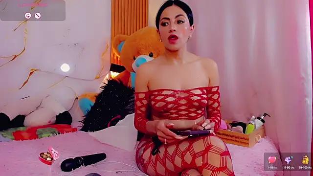 Discover our girls online shows and discover the company of countless livestreamers, with stunning shapes, sex toys and more.