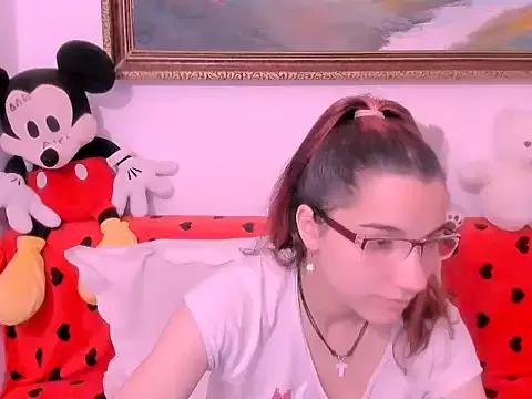 briellaKiss from StripChat is Freechat