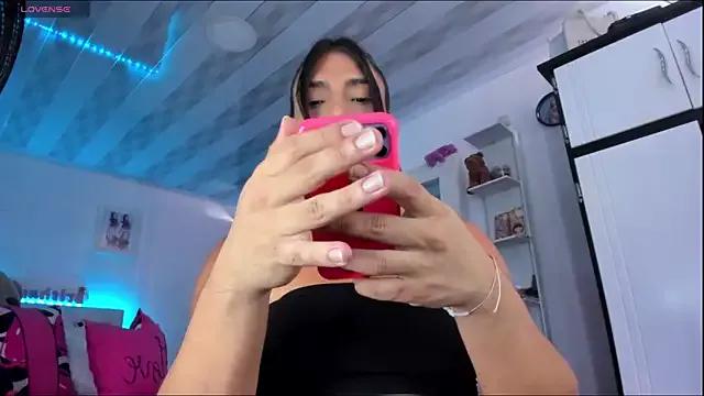 briitany_hot from StripChat