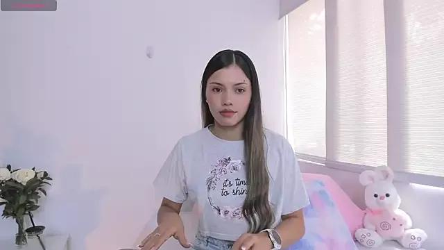 Brisa_blue from StripChat is Freechat