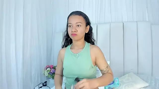 brithany_rousee from StripChat is Freechat