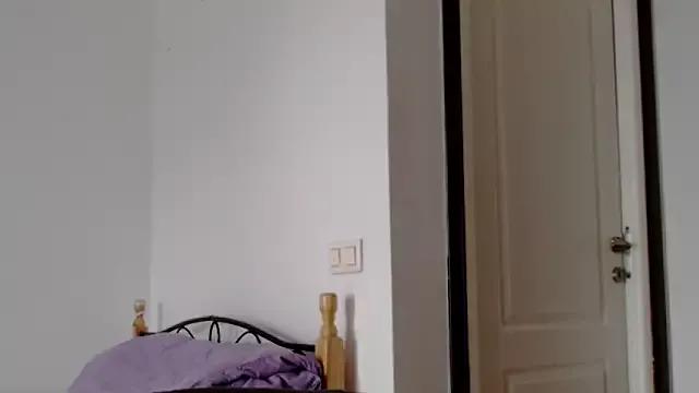 BritneyDivine from StripChat is Freechat
