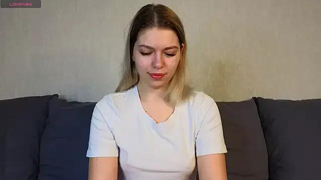 Britneyyyyy from StripChat is Freechat