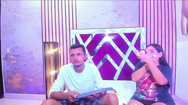 Discover our girls online shows and discover the company of countless livestreamers, with stunning shapes, sex toys and more.