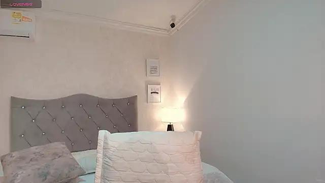 brooklove_doll from StripChat