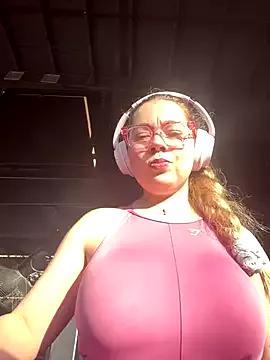 Brooklynivy webcams show profile image 
