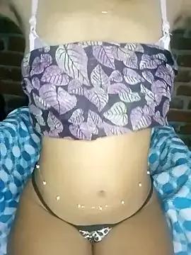 Brownies22 from StripChat is Freechat