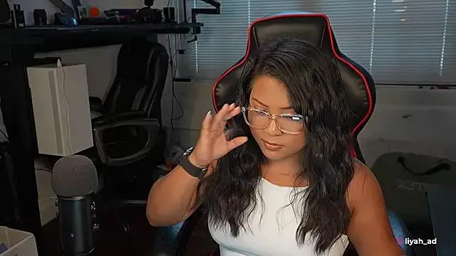 Bubbleliyah from StripChat