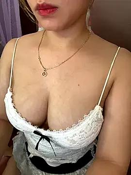 Bunny190 from StripChat