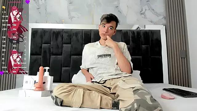 bunny_maxi from StripChat