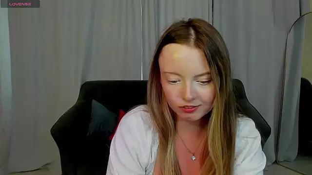 Bunnyluunna webcams show profile image 