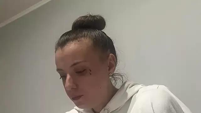 bunnythetailor from StripChat