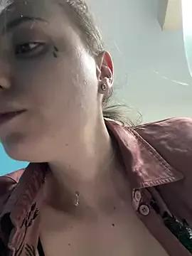 bunnythetailor from StripChat