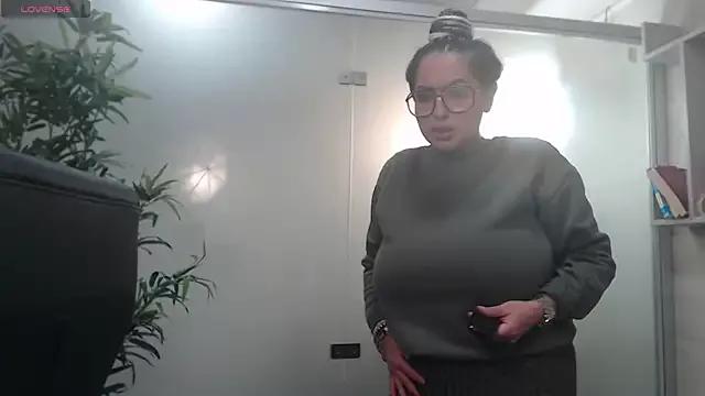 BustyAllyy webcams show profile image 