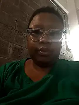 BUSTYTUMIXX23 webcams show profile image 