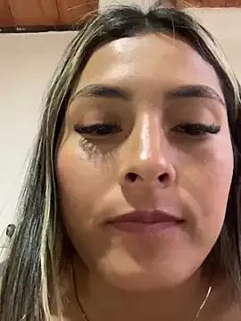 cami-leon from StripChat is Freechat