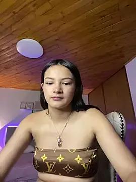Photos of Cami18_pinkk from StripChat is Freechat