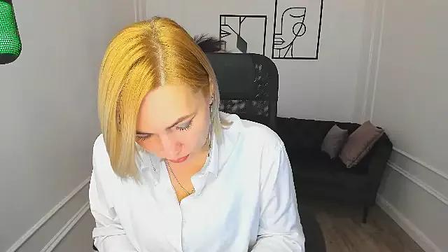 CamilaFatem from StripChat is Freechat