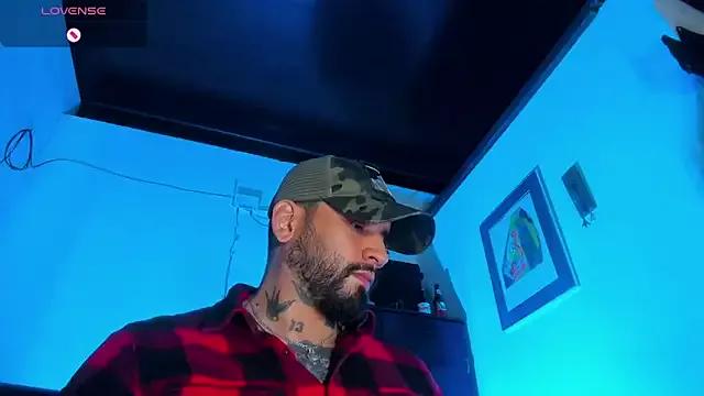 CamiloGray_ from StripChat is Freechat