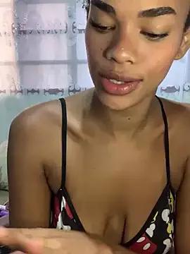 Cammgirlmii from StripChat